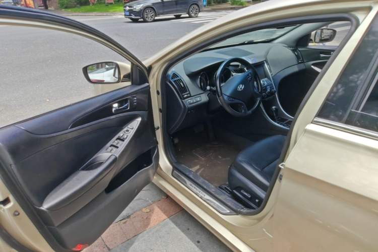 Used Hyundai Sonata 2011 2.4L Automatic Top-Tier Version Driver Seat