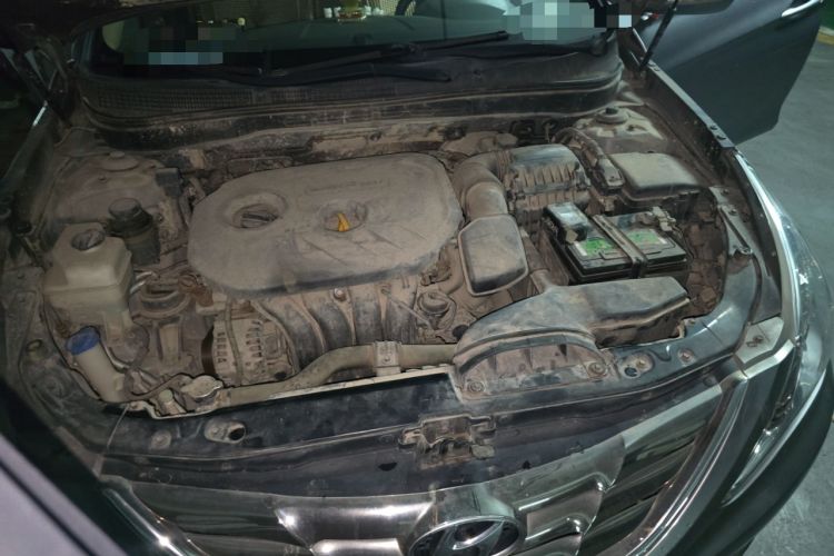 Used Hyundai Sonata 2011 2.0L Automatic Fashion Edition Engine Bay