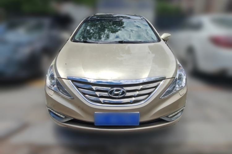 Used Hyundai Sonata 2011 2.4L Automatic Top-Tier Version Front