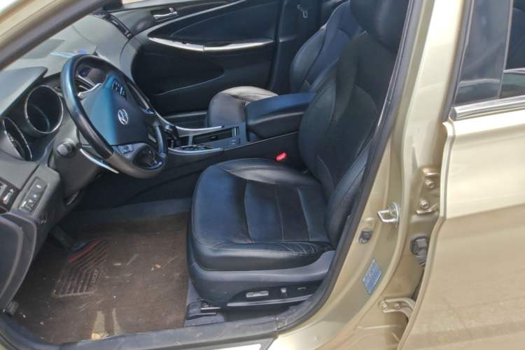 Used Hyundai Sonata 2011 2.4L Automatic Top-Tier Version Left Front Seat