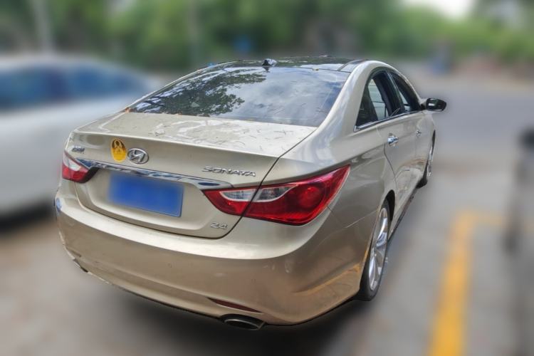 Used Hyundai Sonata 2011 2.4L Automatic Top-Tier Version Rear Right 45 Deg