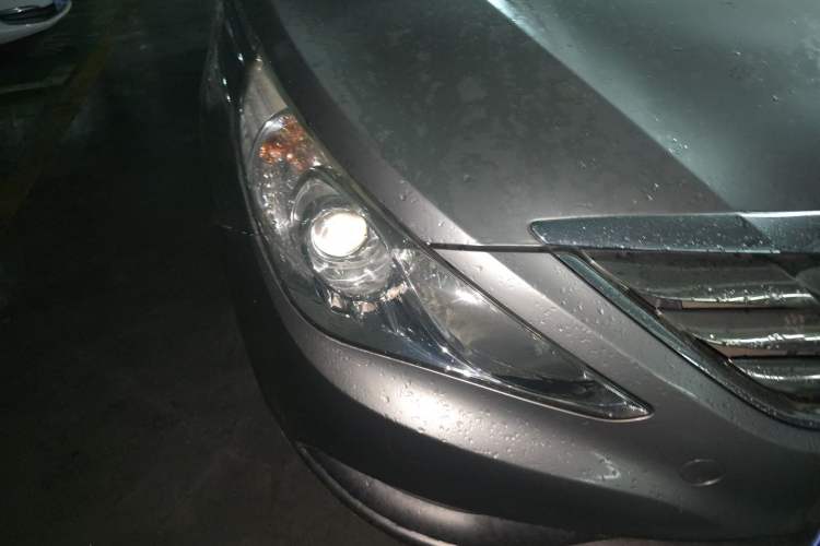 Used Hyundai Sonata 2011 2.0L Automatic Fashion Edition Right Front Headlight