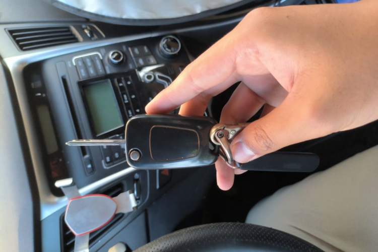 Used Hyundai Sonata 2011 2.0L Automatic Leading Edition Vehicle Key