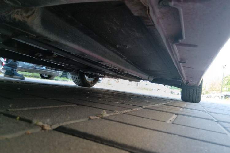 Used Hyundai Sonata 2011 2.0L Automatic Luxury Edition Chassis Front Left