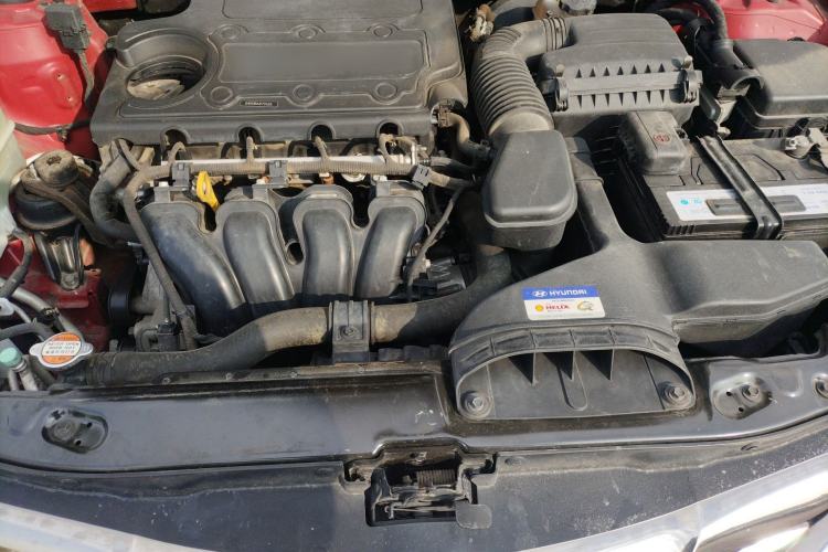 Used Hyundai Sonata 2011 2.0L Automatic Supreme Edition Engine Bay