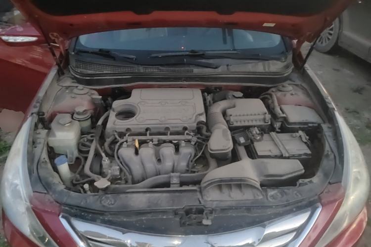 Used Hyundai Sonata 2011 2.0L Automatic Luxury Edition Engine Bay