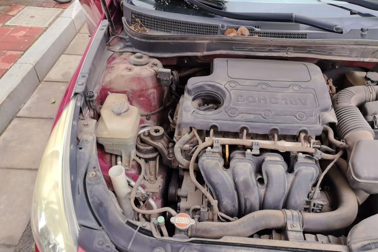 Used Hyundai Sonata 2011 2.0L Automatic Supreme Edition Engine Bay Right