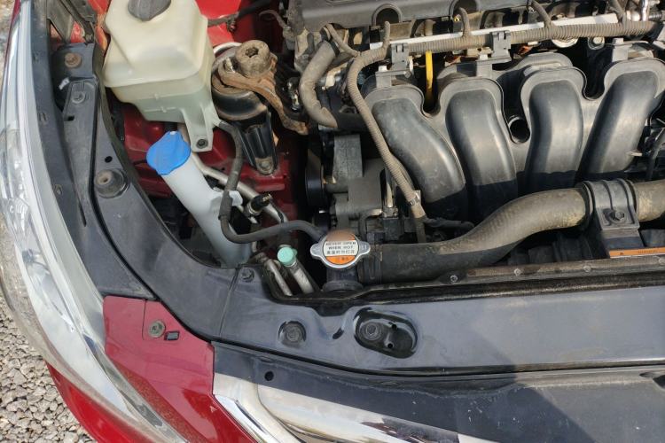 Used Hyundai Sonata 2011 2.0L Automatic Supreme Edition Engine Bay Right