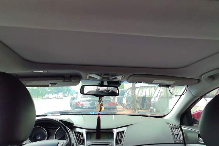 Used Hyundai Sonata 2011 2.0L Automatic Supreme Edition Headliner