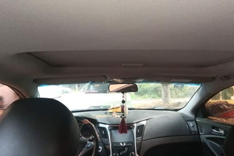 Used Hyundai Sonata 2011 2.0L Automatic Luxury Edition Headliner