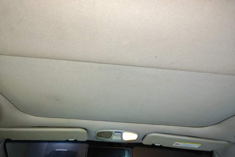 Used Hyundai Sonata 2011 2.0L Automatic Supreme Edition Headliner