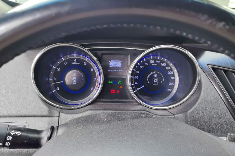 Used Hyundai Sonata 2011 2.0L Automatic Supreme Edition Instrument Cluster