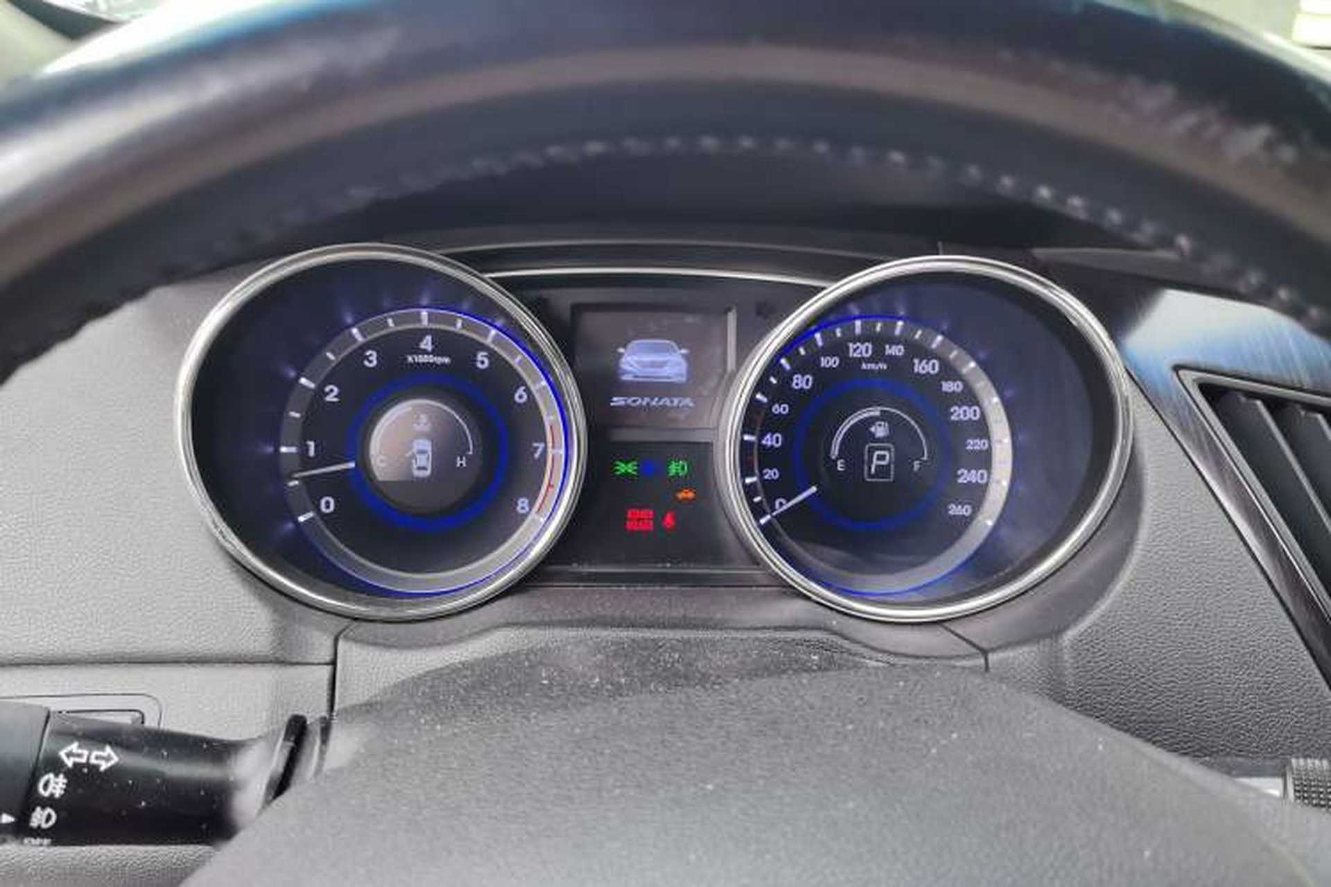Used Hyundai Sonata 2011 2.0L Automatic Supreme Edition Instrument Cluster