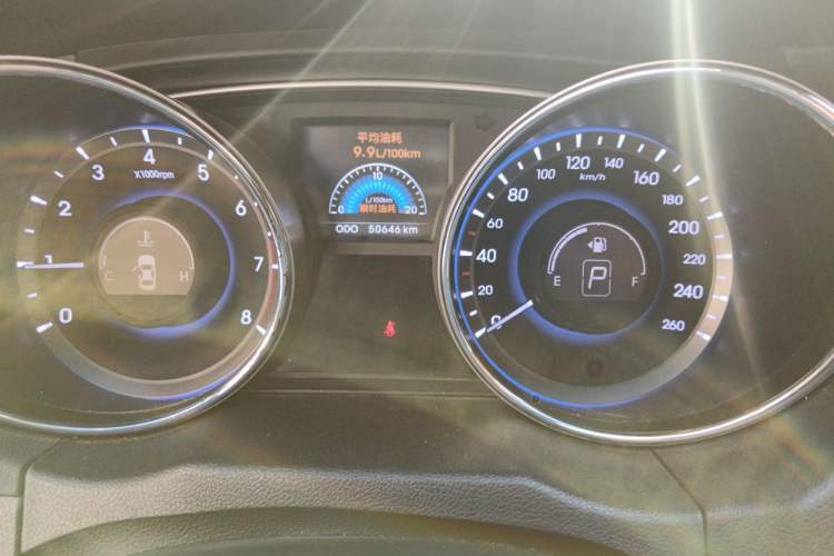 Used Hyundai Sonata 2011 2.0L Automatic Luxury Edition Instrument Cluster