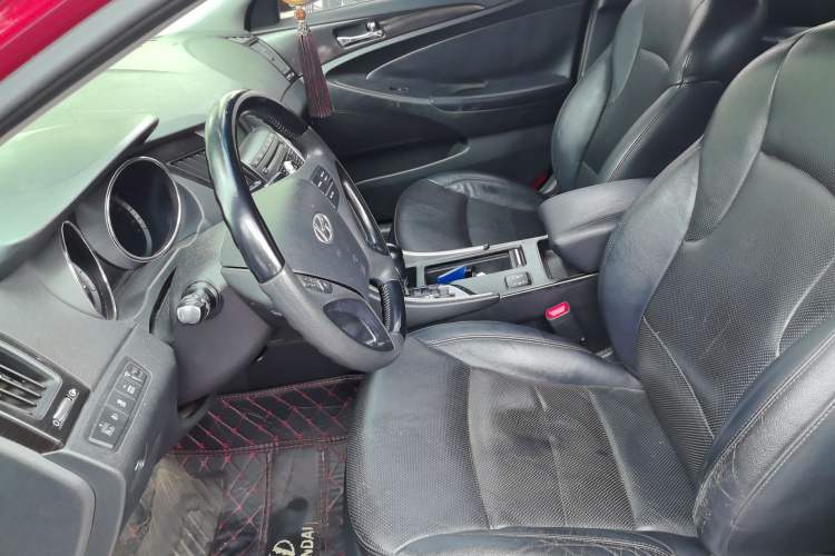 Used Hyundai Sonata 2011 2.0L Automatic Supreme Edition Left Front Seat