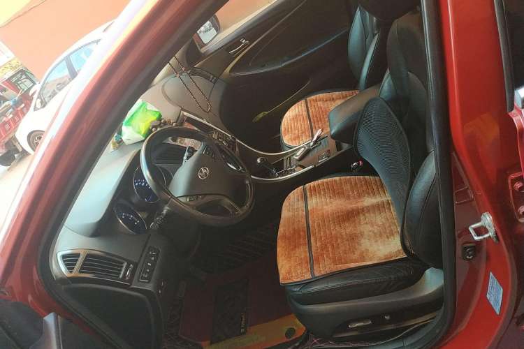Used Hyundai Sonata 2011 2.0L Automatic Luxury Edition Left Front Seat