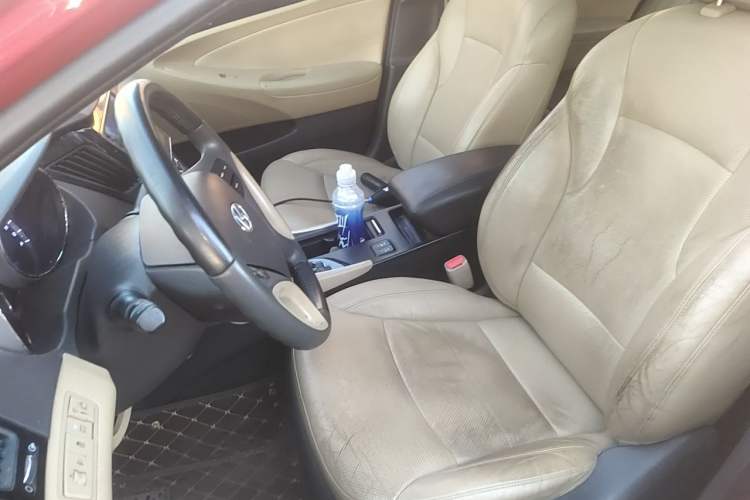 Used Hyundai Sonata 2011 2.0L Automatic Luxury Edition Left Front Seat