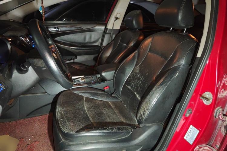 Used Hyundai Sonata 2011 2.0L Automatic Supreme Edition Left Front Seat