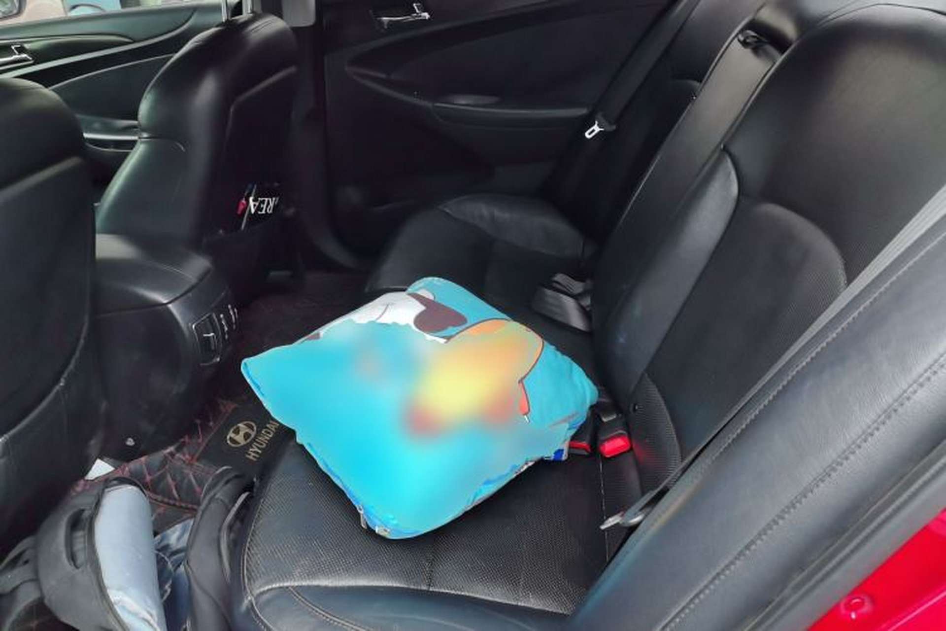 Used Hyundai Sonata 2011 2.0L Automatic Supreme Edition Left Rear Seat