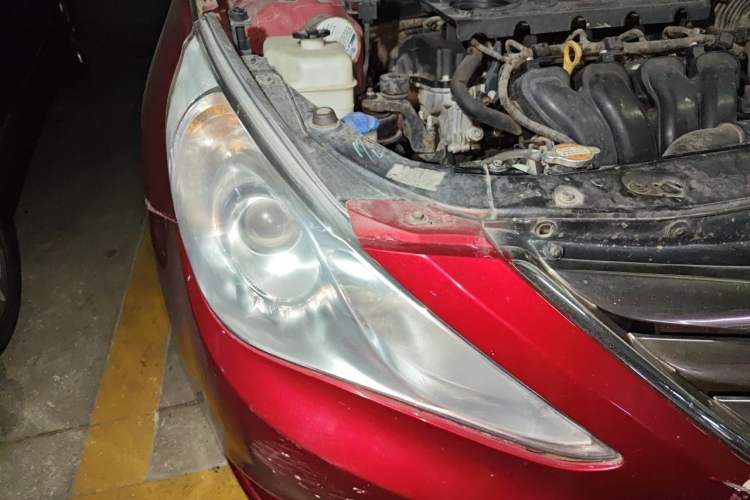Used Hyundai Sonata 2011 2.0L Automatic Supreme Edition Right Front Headlight