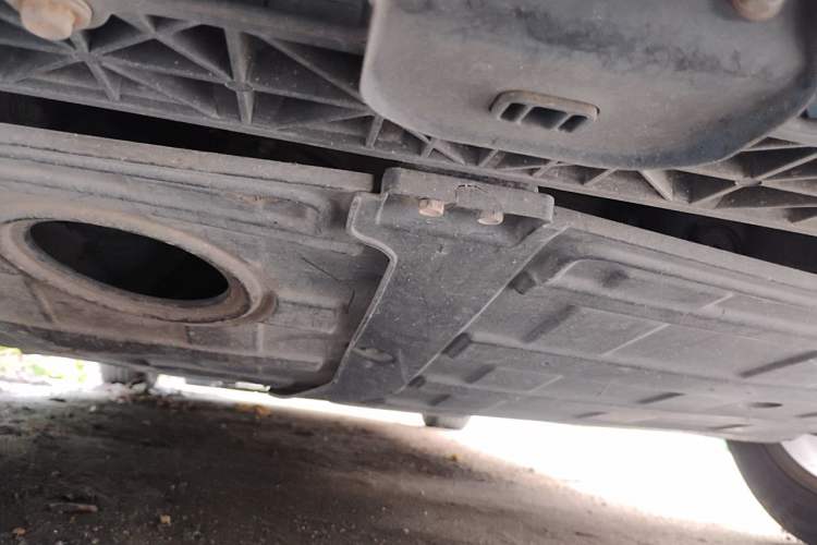Used Hyundai Sonata 2011 2.0L Automatic Leading Edition Chassis Front