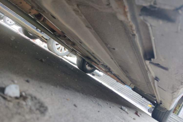 Used Hyundai Sonata 2011 2.0L Automatic Luxury Edition Chassis Front Left