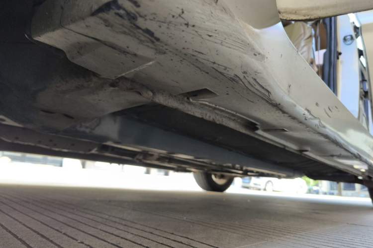 Used Hyundai Sonata 2011 2.0L Automatic Prestige Edition Chassis Front Left