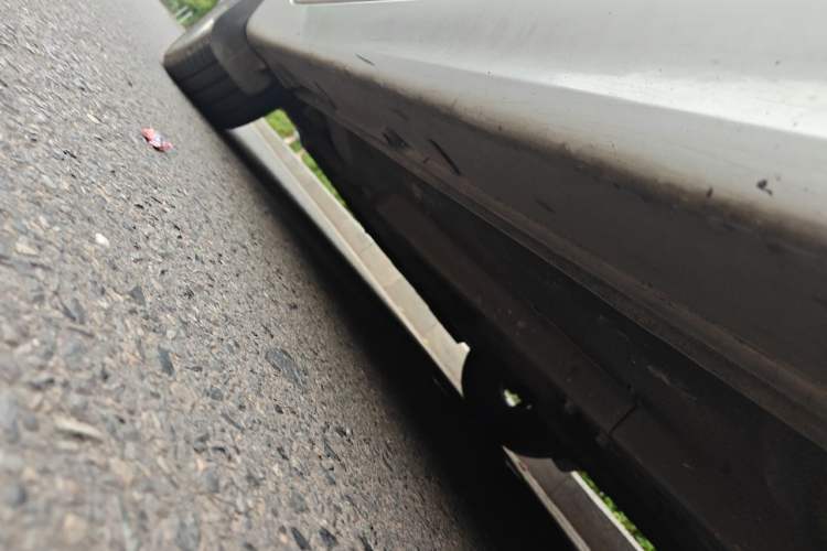 Used Hyundai Sonata 2011 2.0L Automatic Leading Edition Chassis Front Left