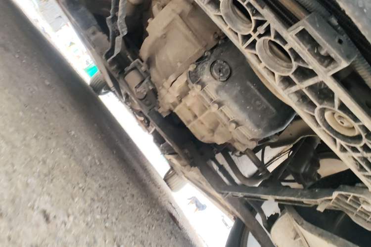 Used Hyundai Sonata 2011 2.0L Automatic Luxury Edition Chassis Front