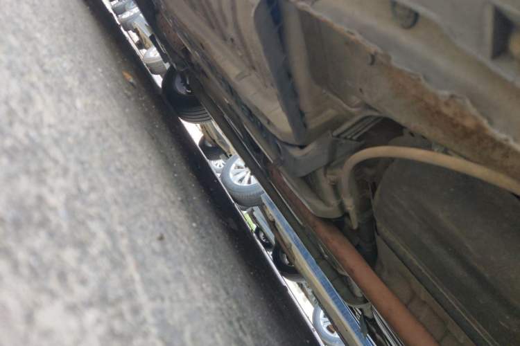Used Hyundai Sonata 2011 2.0L Automatic Luxury Edition Chassis Rear Left