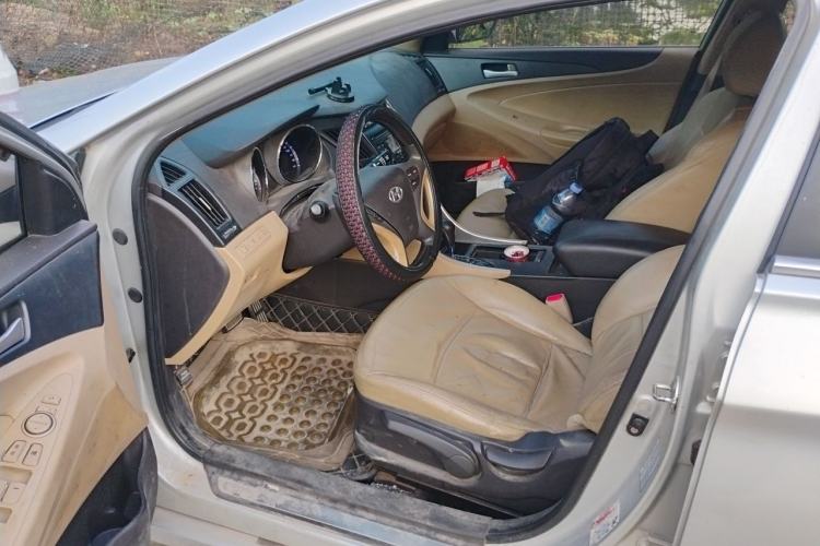 Used Hyundai Sonata 2011 2.0L Automatic Leading Edition Driver Seat