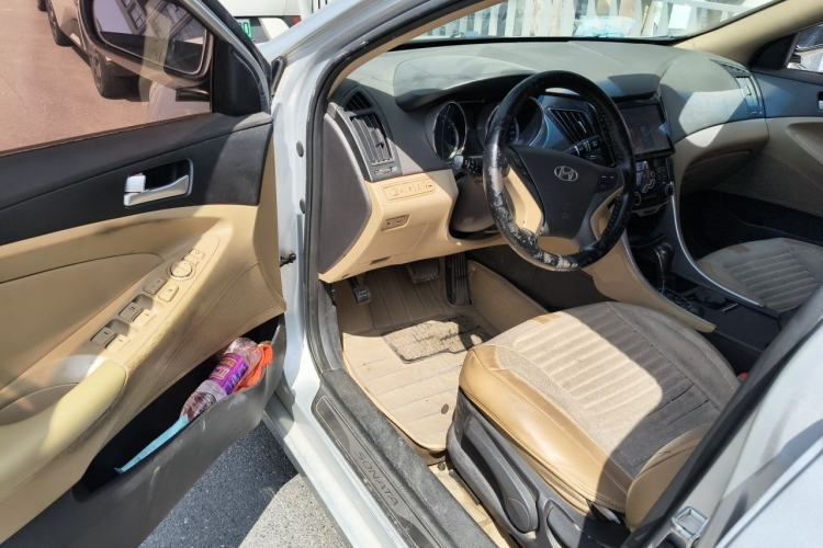 Used Hyundai Sonata 2011 2.0L Automatic Leading Edition Driver Seat