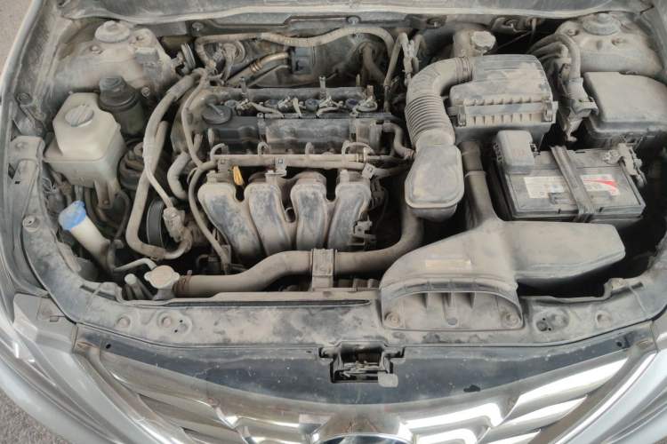 Used Hyundai Sonata 2011 2.0L Automatic Leading Edition Engine Bay