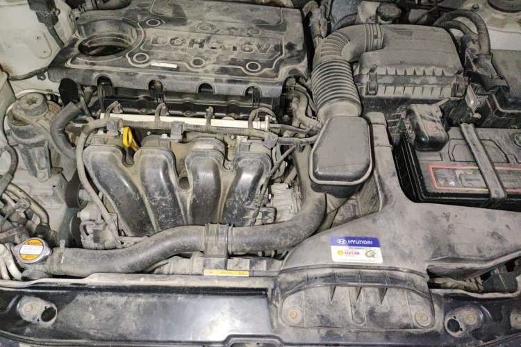 Used Hyundai Sonata 2011 2.0L Automatic Supreme Edition Engine Bay