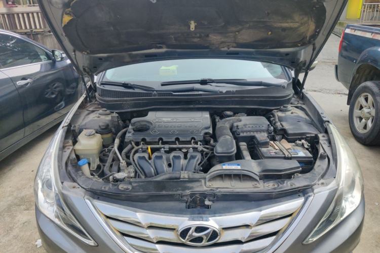 Used Hyundai Sonata 2011 2.0L Automatic Luxury Edition Engine Bay