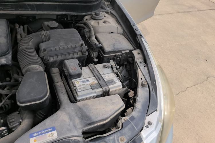 Used Hyundai Sonata 2011 2.0L Automatic Fashion Edition Engine Bay Left