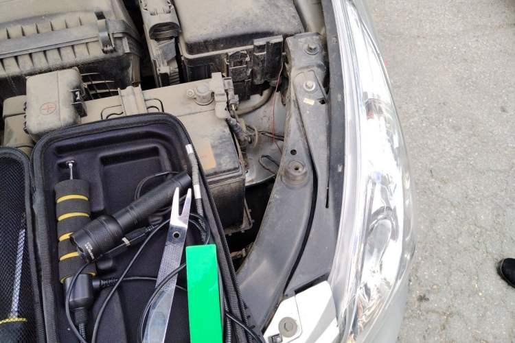 Used Hyundai Sonata 2011 2.0L Automatic Leading Edition Engine Bay Left