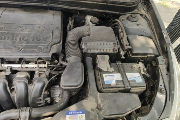Used Hyundai Sonata 2011 2.0L Automatic Luxury Edition Engine Bay Left