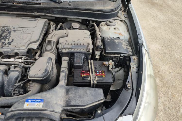 Used Hyundai Sonata 2011 2.0L Automatic Luxury Edition Engine Bay Left