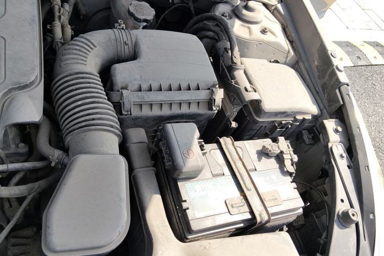 Used Hyundai Sonata 2011 2.0L Automatic Leading Edition Engine Bay Left