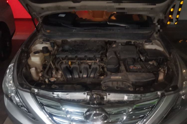 Used Hyundai Sonata 2011 2.0L Automatic Luxury Edition Engine Bay