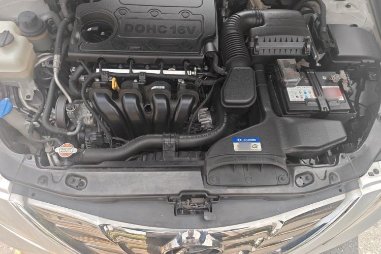 Used Hyundai Sonata 2011 2.0L Automatic Fashion Edition Engine Bay