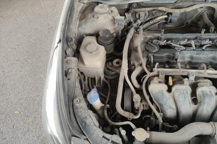 Used Hyundai Sonata 2011 2.0L Automatic Leading Edition Engine Bay Right