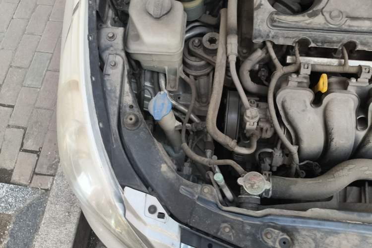 Used Hyundai Sonata 2011 2.0L Automatic Fashion Edition Engine Bay Right