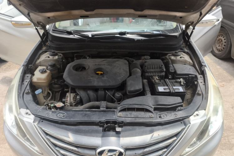 Used Hyundai Sonata 2011 2.0L Automatic Leading Edition Engine Bay