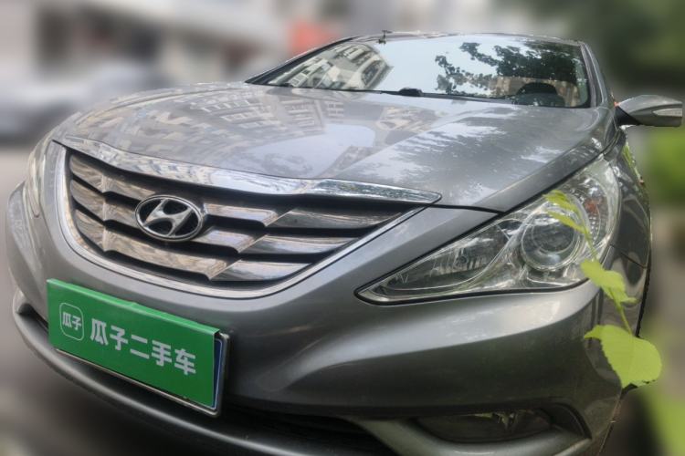 Used Hyundai Sonata 2011 2.0L Automatic Luxury Edition Front