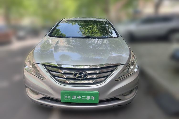 Used Hyundai Sonata 2011 2.0L Automatic Luxury Edition Front