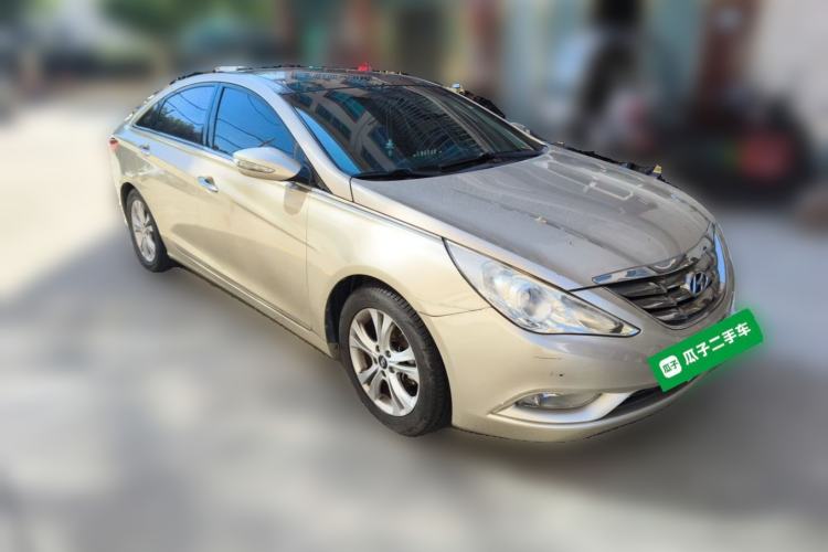 Used Hyundai Sonata 2011 2.0L Automatic Prestige Edition Front Right 45 Deg