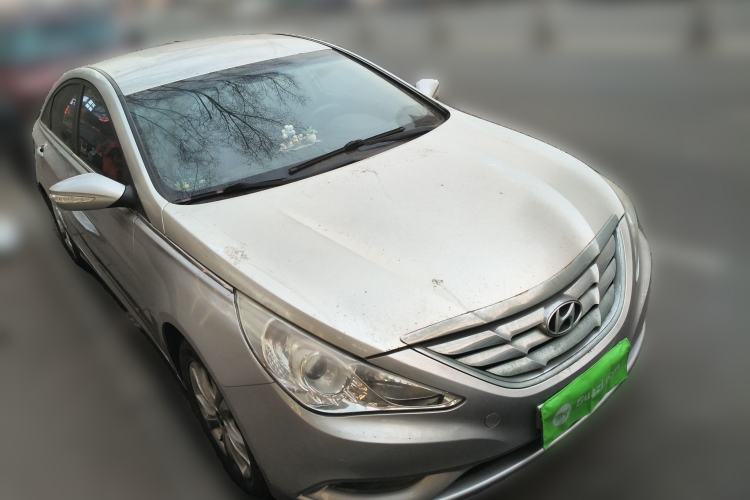 Used Hyundai Sonata 2011 2.0L Automatic Fashion Edition Front Right 45 Deg