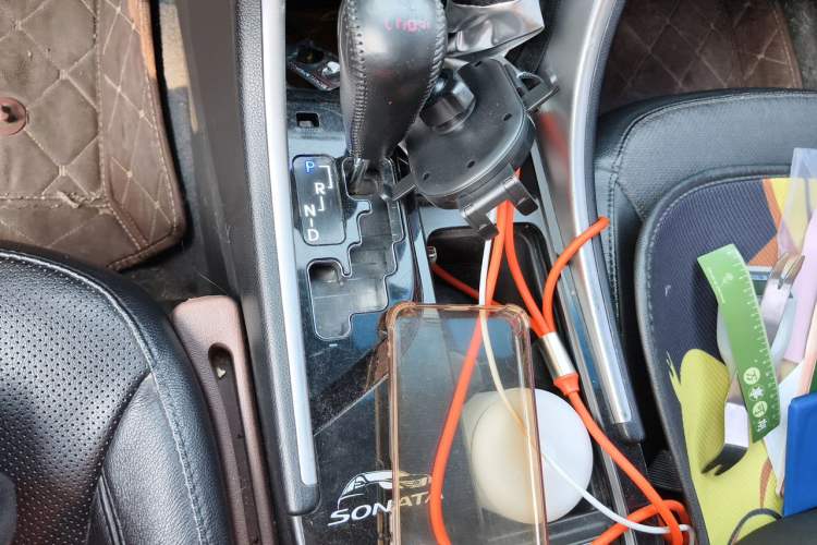 Used Hyundai Sonata 2011 2.0L Automatic Leading Edition Gear Lever